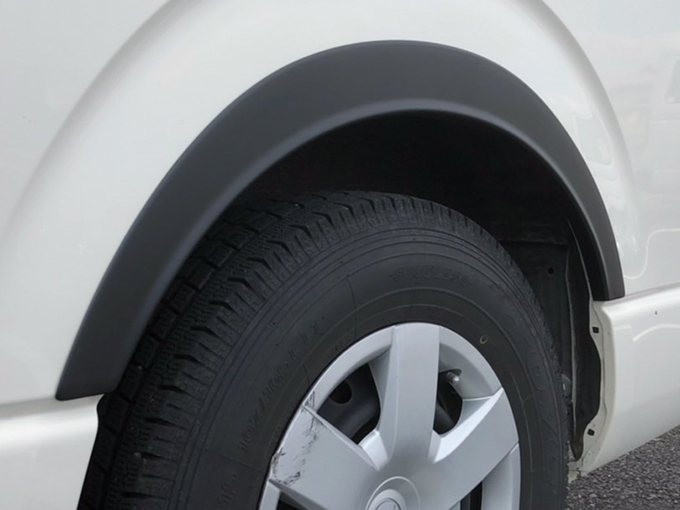 AGITO トヨタ ハイエース [200系] アクセントフェンダー